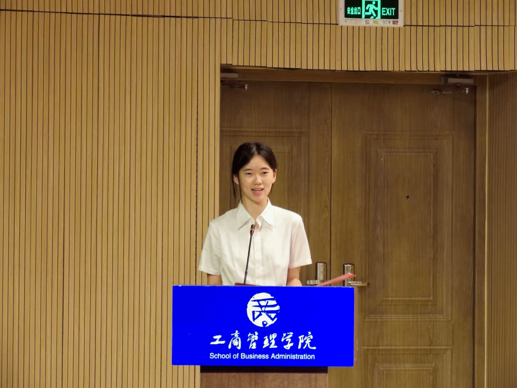美高梅娱乐城